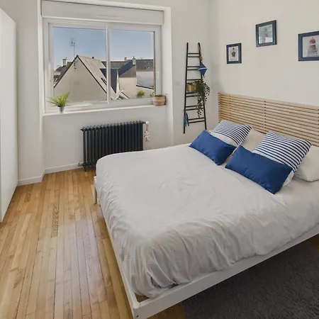 Maison Pour 8 Adultes Et 1 Enfant - Lesconil